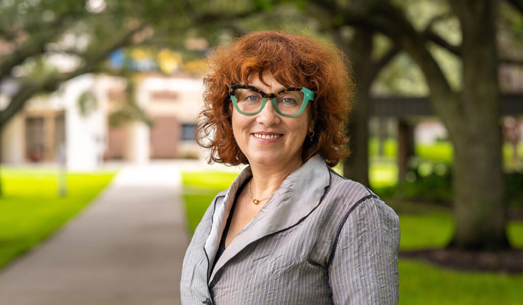Julia Listengarten